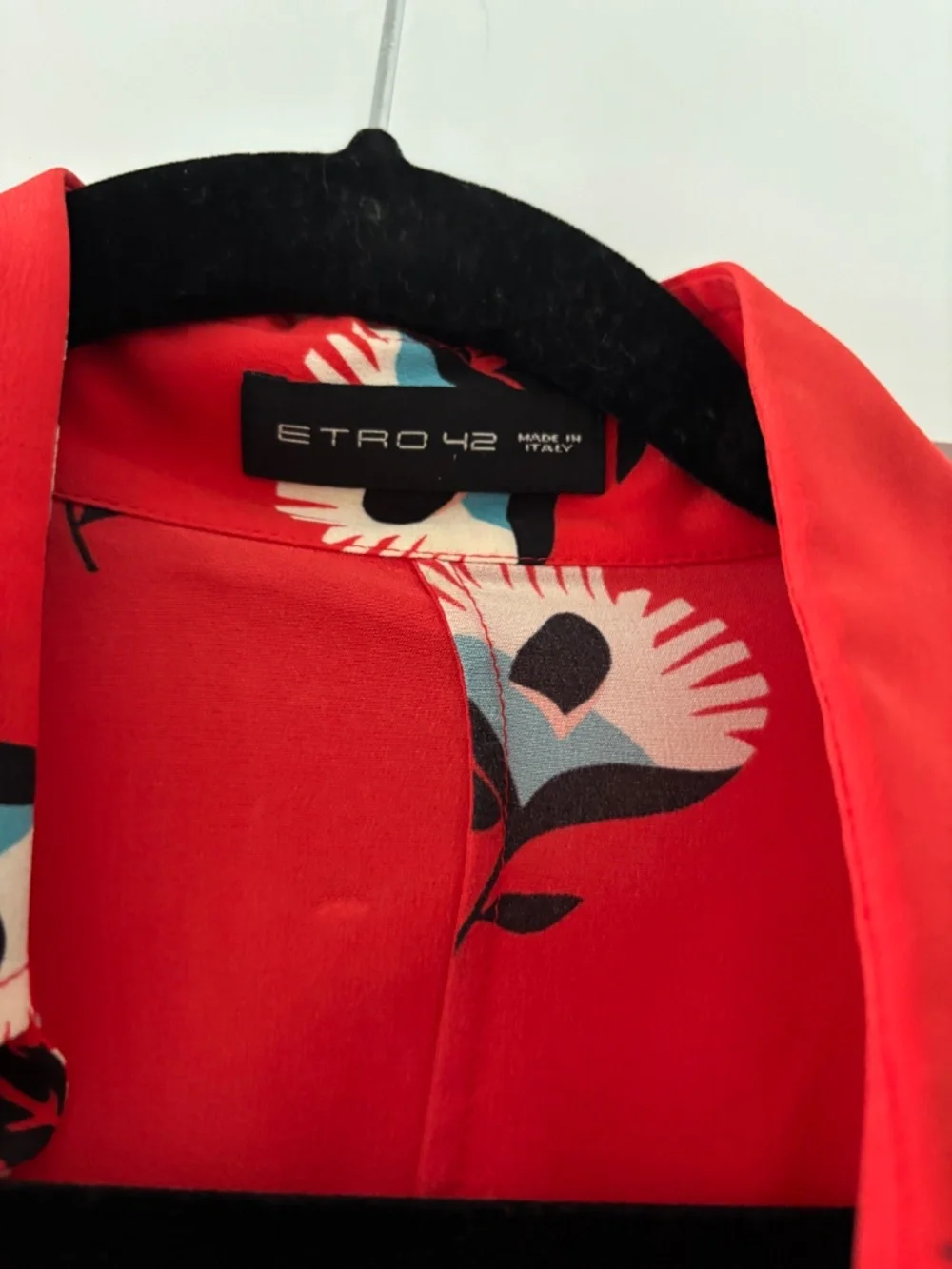 ETRO Italy 100% Silk Wrap Blouse Red Floral Surplice Top - IT 42 / US 6 - Picture 3 of 6